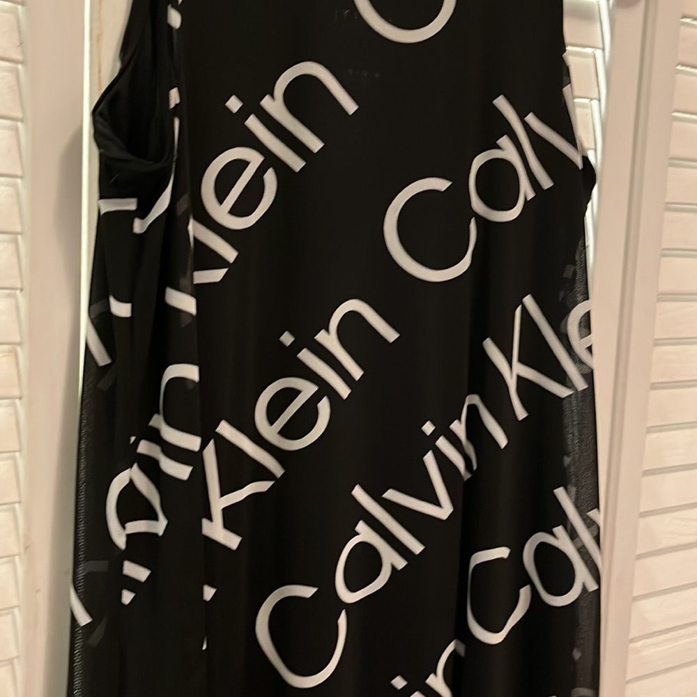 🥳 2 for $10 🥳 Calvin Klein black & white dressTHE MOST COMFORTABLE DRESS EVER! - Picture 4 of 8